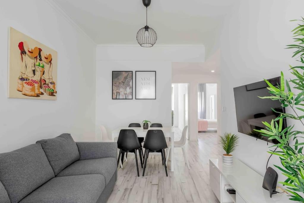Lovely 3-Bedroom Condo W/ Free Parking On Premises Queluz Zewnętrze zdjęcie